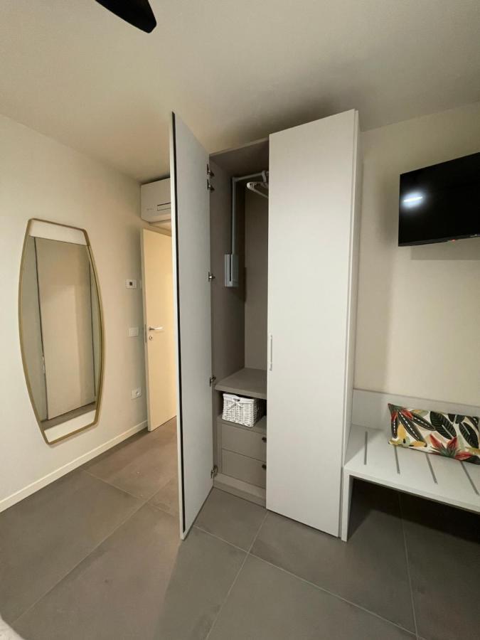 Lucia Holiday Apartments Lazise Exteriör bild