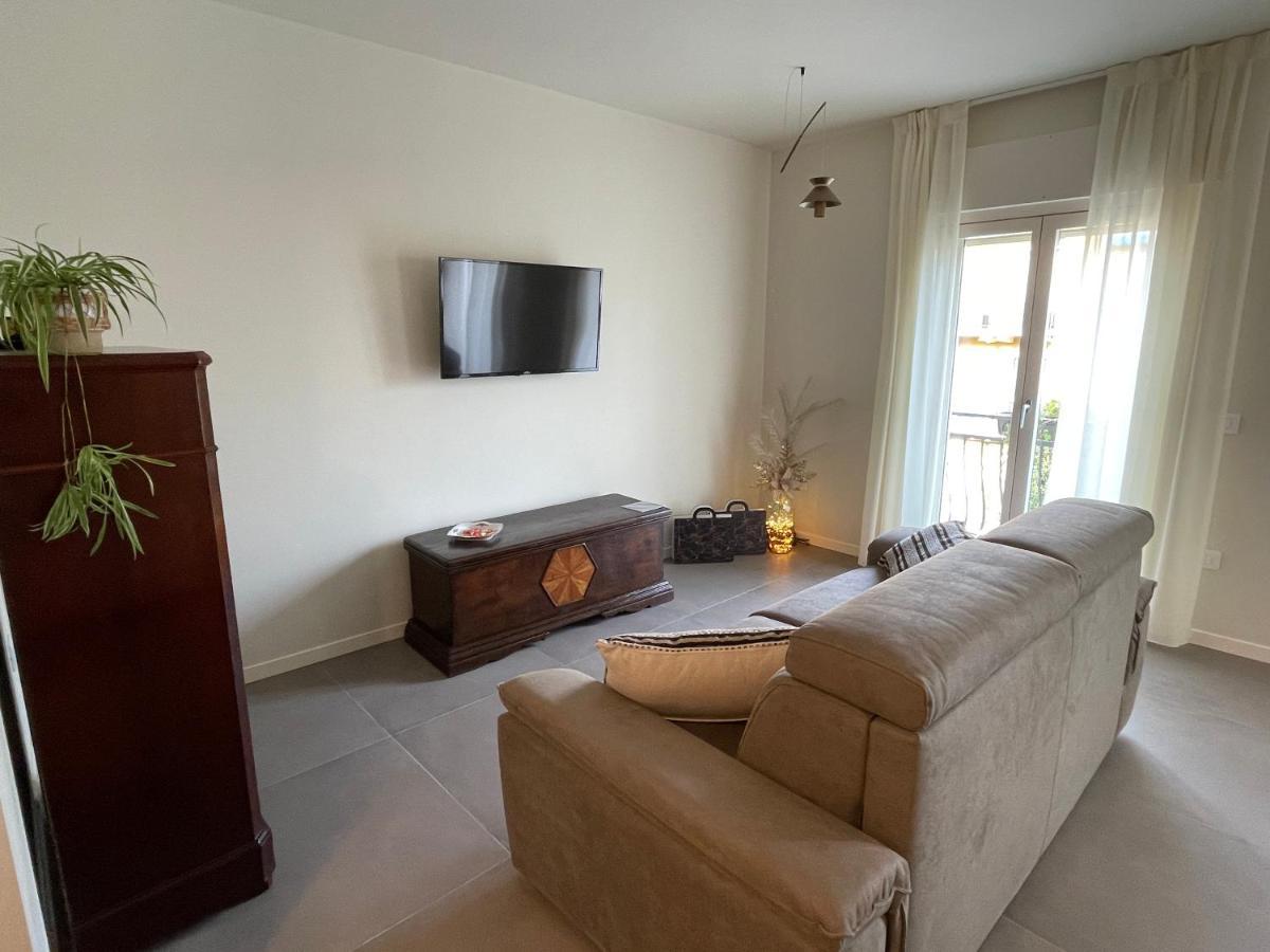 Lucia Holiday Apartments Lazise Exteriör bild