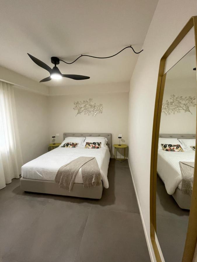 Lucia Holiday Apartments Lazise Exteriör bild